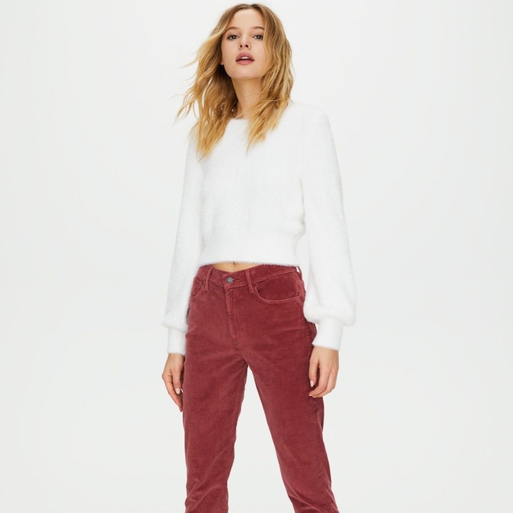 Super Soft Aritzia Kitten Sweater